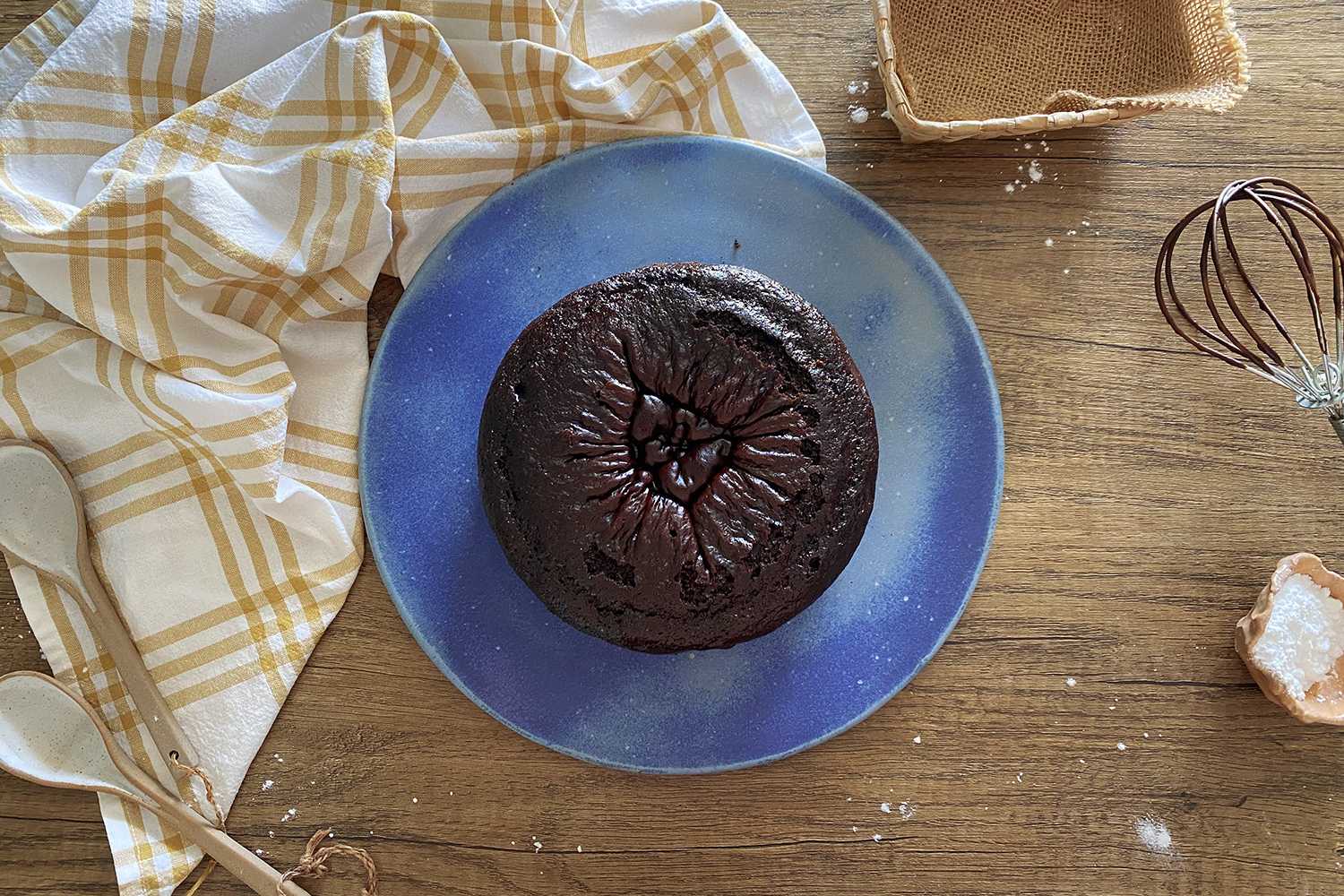 https://www.corriecooks.com/wp-content/uploads/2020/01/Instant-Pot-Chocolate-Cake7.jpg