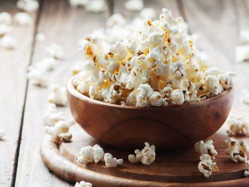 popcorn in a pot