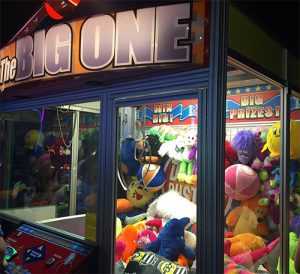 giant claw game