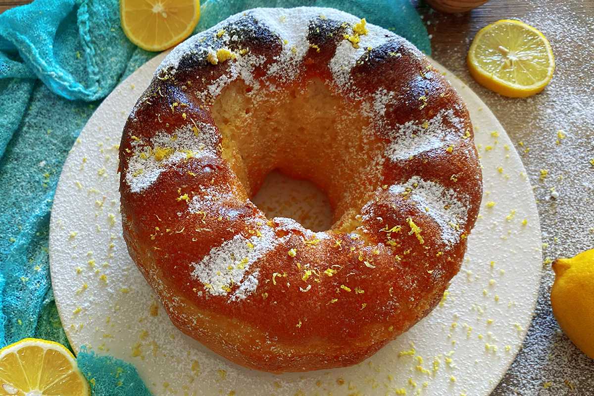 Instant Pot Lemon Bundt Cake recipe (yes, you can make cake in
