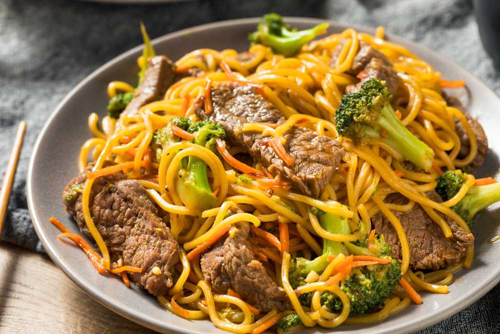 Lo Mein noodles