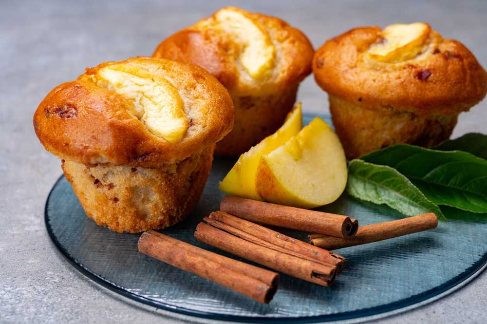 apple muffins