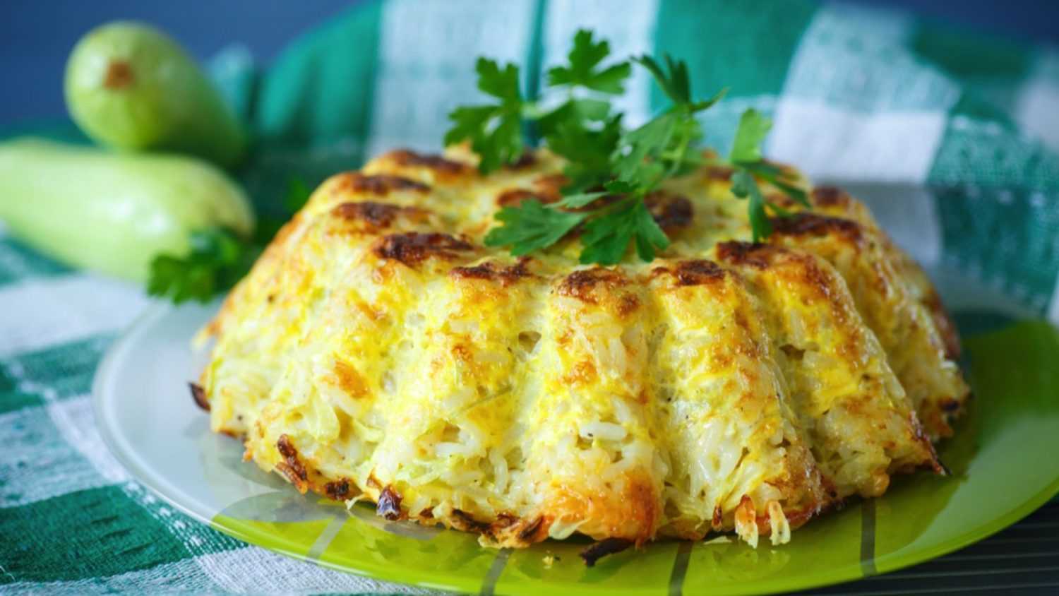 Rice casserole with zucchini